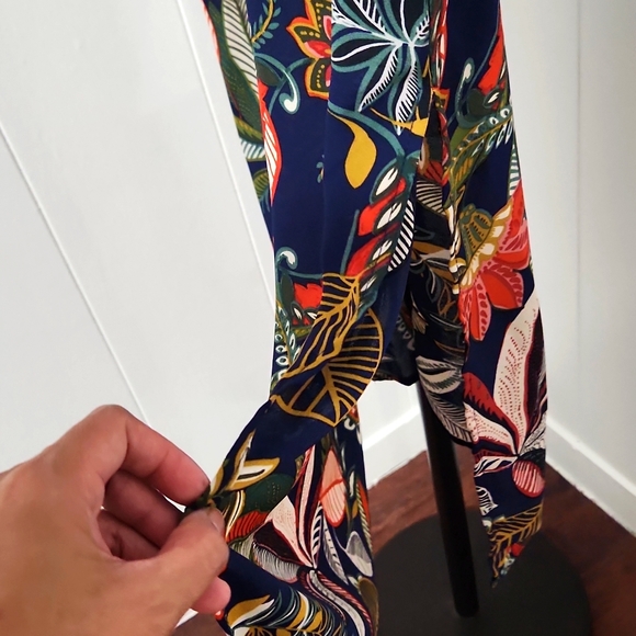 3/ $20 SPENSE Women Dress - Picture 4 of 4